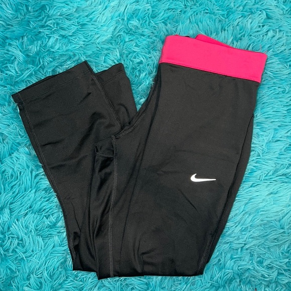 Nike Capris - Picture 1 of 4